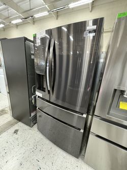 Frigidaire 36in Counter Depth 4 Door Refrigerator In Smudge Proof Black Stainless Steel