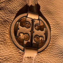🍄‍🟫Tory Burch 🍄‍🟫Amanda Crossbody Magnetic Purse🍄‍🟫