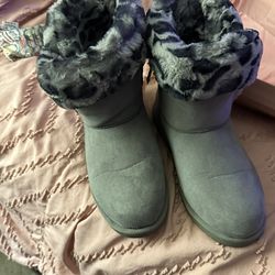 Women’s Juicy couture Boots size 8