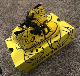 Converse x Chinatown Market Chuck Taylor All Star Hi Infant Size 6