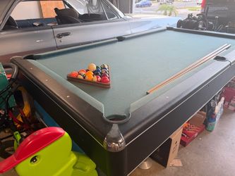 8ft pool table