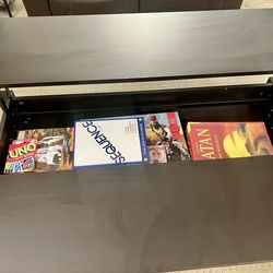 IKEA Lift-Top Coffee Table with Storage – good Condition