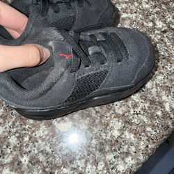 Toddler shoes