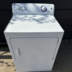 GE Super Capacity Plus Electric Dryer (can deliver) 