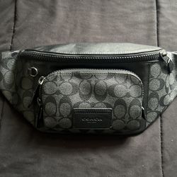 Coach Outlet Men’s Crossbody Bag