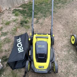 Ryobi 40 Volts 20”  Self Propelled Mower Bundle