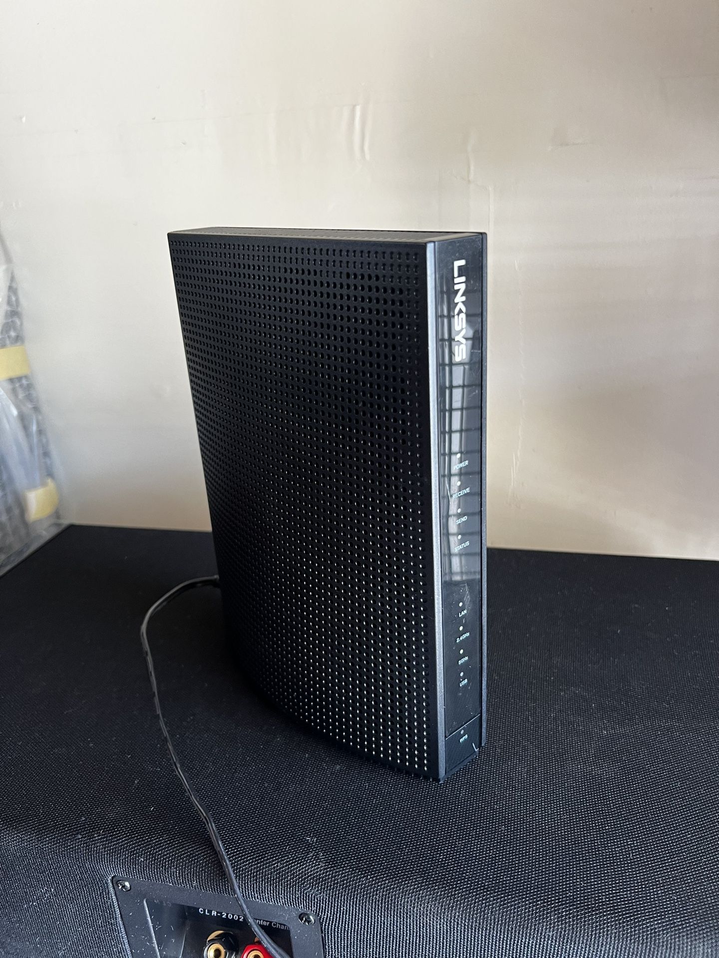 LinkSys CG7500 - Cable Modem, Router and Wireless Router 