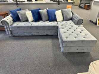 🔥 Luxury Grey Velvet L-Shape Sectional Sofa with Accent Pillows | Modern Tufted Couch - Nailhead trim | Pay After Delivery 🚚