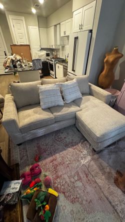 Brand new Modern Gray Sectional Sofa with Chaise Lounge