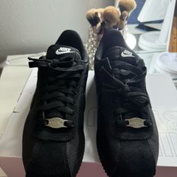 Custom Nike Cortez 