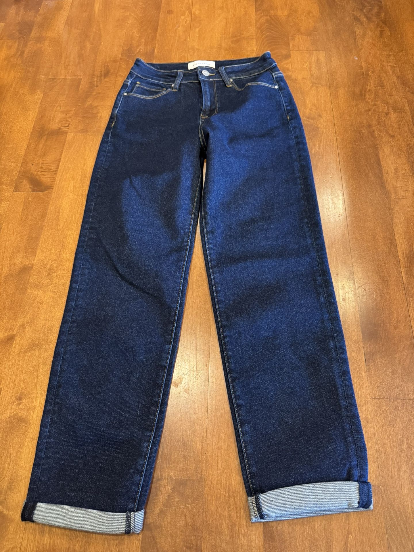 Woman’s new without tags risen ankle crop jeans, shipping available