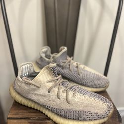 Adidas Yeezy Boost 350 V2 Ash Pearl Size 10 Ye GY7658 7/10 condition 
