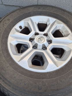 Toyota 4Runner SR5 Set of 4 / Pickup only 500$