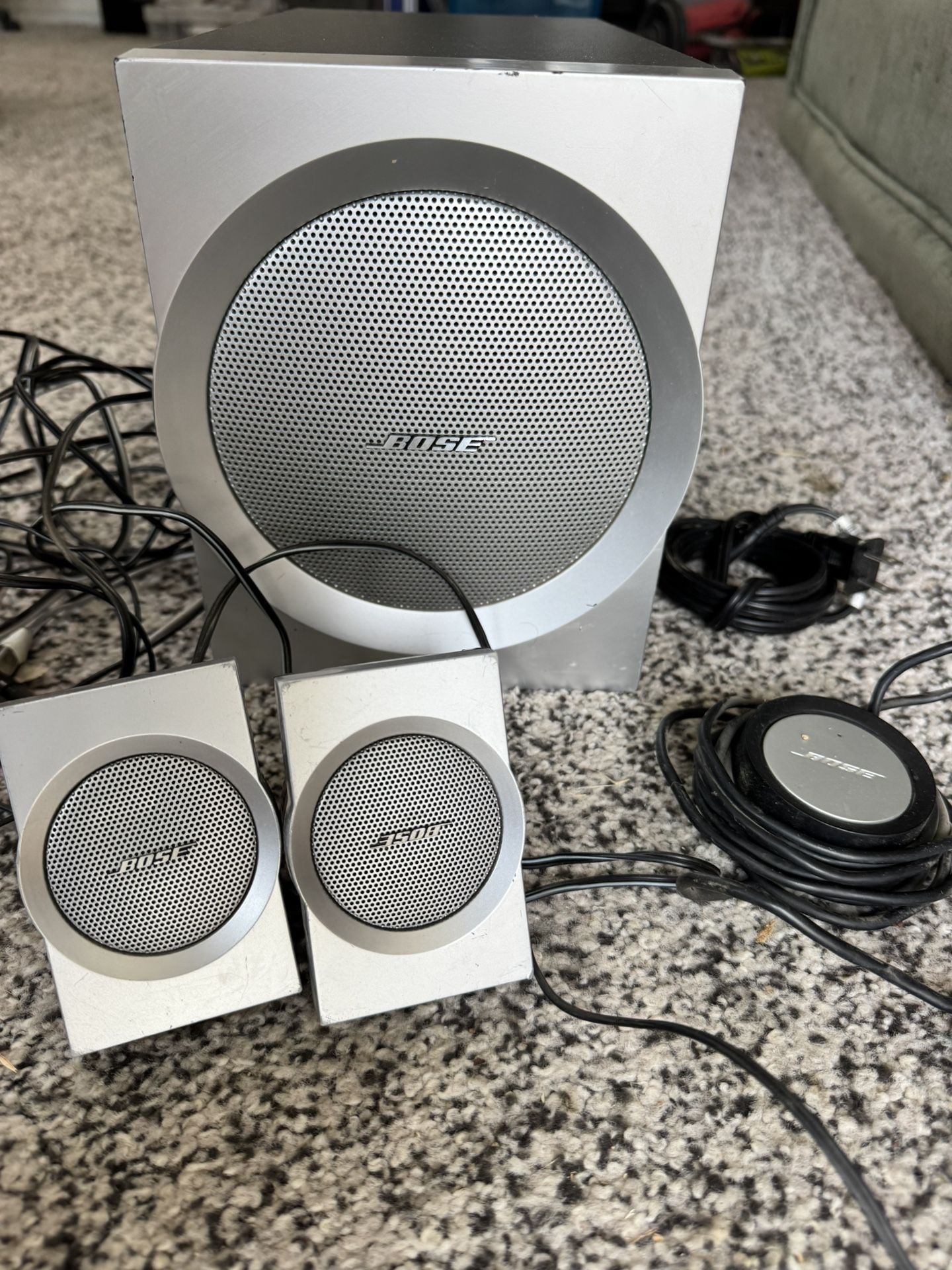 Bose Companion 3 Multimedia Speaker System