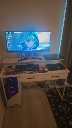 Gaming desk