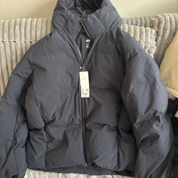 Brand New Women’s Parka Uniqlo 50% OFF
