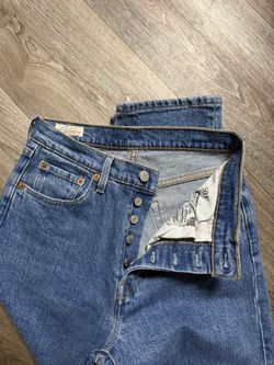 Women’s Levi 501 Style