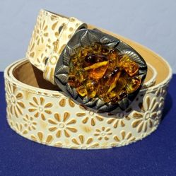Leather belt with amber beads buckle, made in Italy