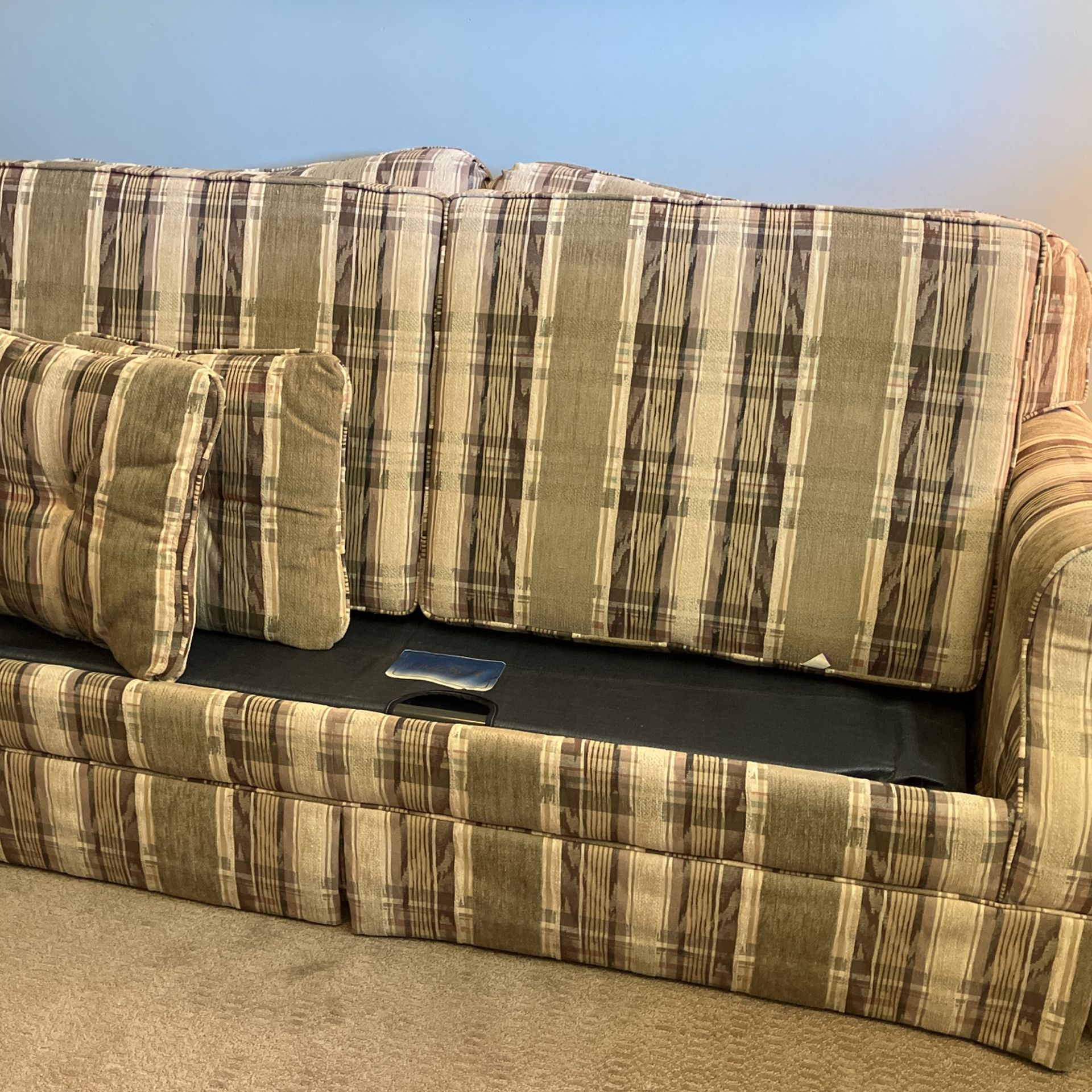 Lazy Boy Sofa Sleeper Full Size Plaid for Sale in Chandler, AZ OfferUp