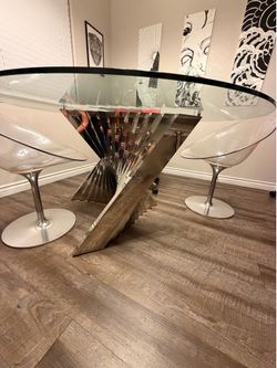 Large glass table - Zuri furniture - 5 ft