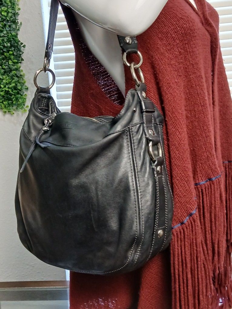Authentic Coach Black Leather ( Please Look Photos For Condition)