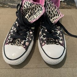 Used girls converse high top shoes