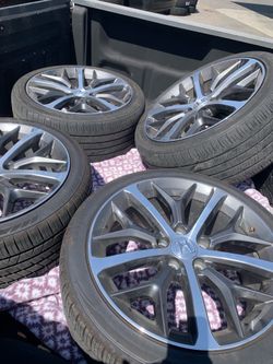 2022 Honda Civic Touring Sedan 18inch Rims