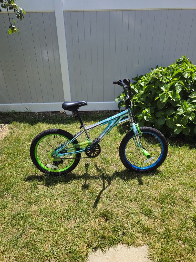Genesis 18 Glitch Boy’s BMX Bike, Blue/Green