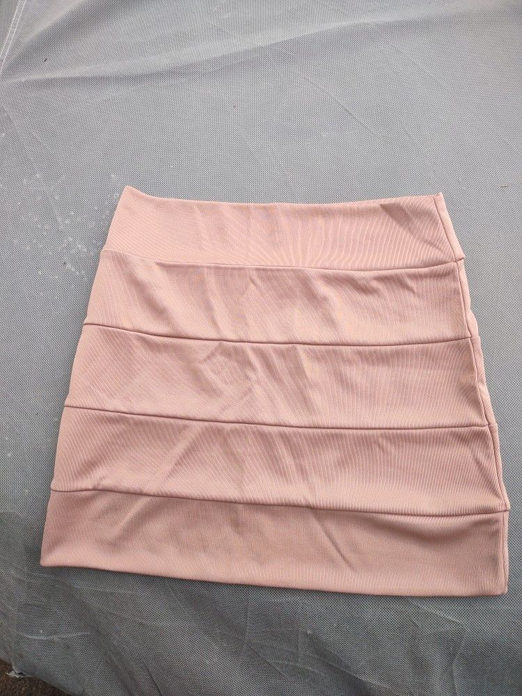 Never Worn Mini Skirt,Tan, Size L