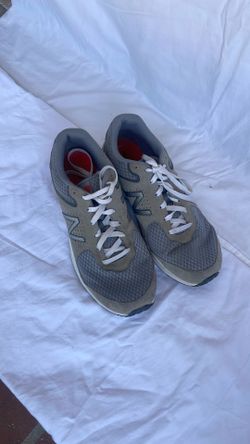 12  1/2 new balance shoe