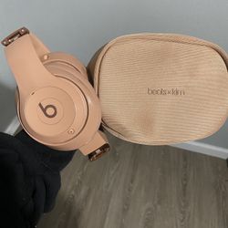 Beats Studio Pro x Kim Kardashian