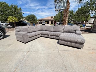 Sectional Couch - Free Delivery