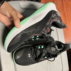 Under Armor Steph Curry Basketball Shoes Size 11