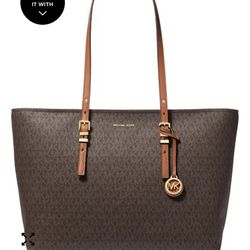 Brand New Michael Kors Quinn Large Signature Tote