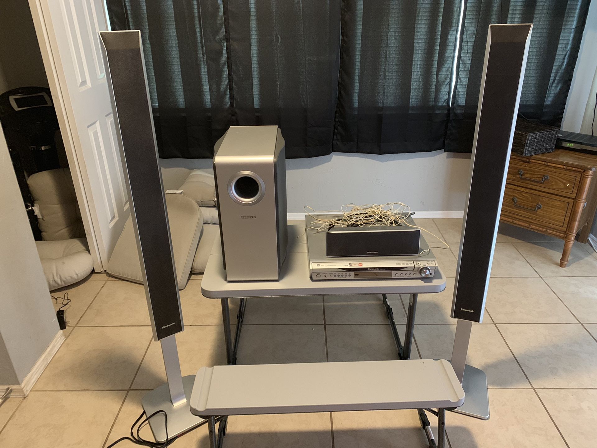 Panasonic 5-disc dvd/cd surround sound