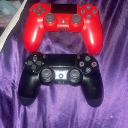 PS4  Controllers 