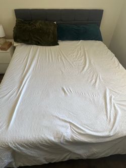 Cama y Base QUEEN