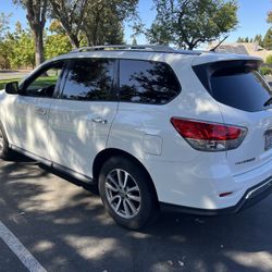 2015 Nissan Pathfinder