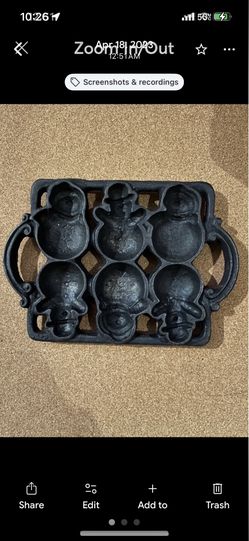 VTG  Snowman Shaped Cookie Cast iron 