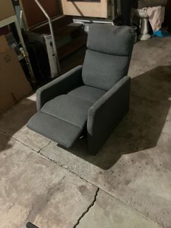 Theater Recliner Grey Only 20$