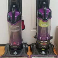NEW cond DIRT DEVIL VACUUM CLEANER WITH ATTACHMENTS  , AMAZING POWER SUCTION. , WORKS EXCELLENT  , IN THE BOX 