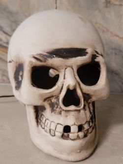 Decorative Halloween Skull Lamp