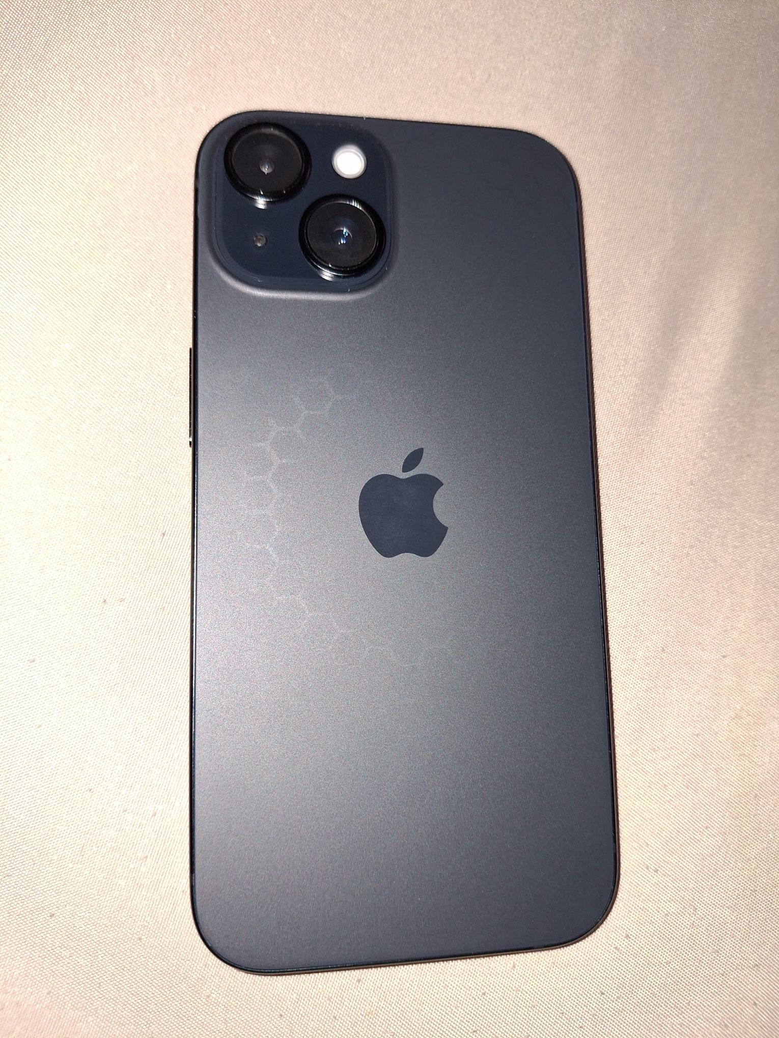 iPhone 15 128GB