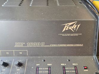PEAVEY Stereo powered mixing console
