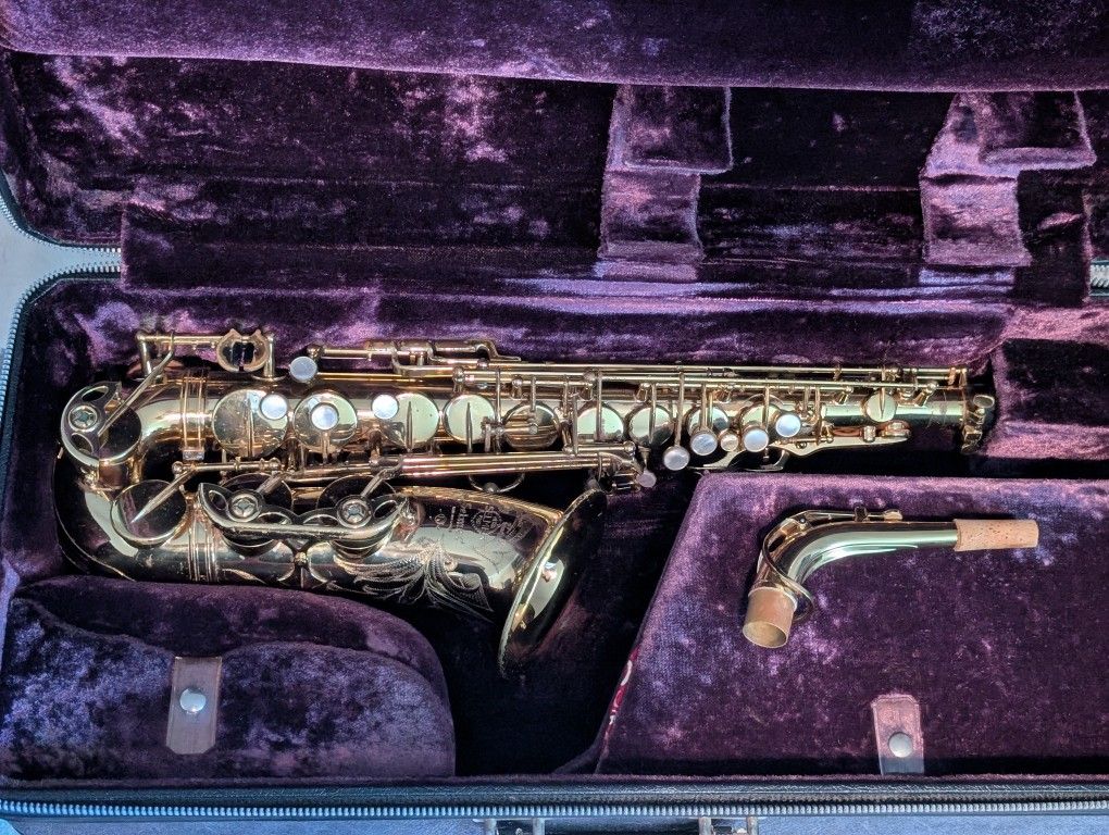 Vintage 1972 Selmer Mark VI Alto Saxophone