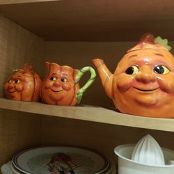 halloween tea pot 