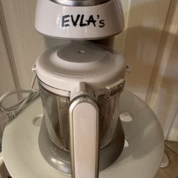 EVLA'S Baby Food Maker Barely Used 