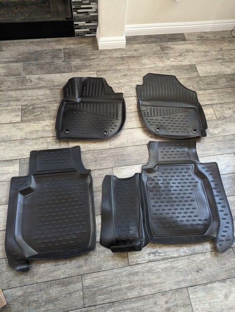 2022-2016 Honda HR-V Floor Mats Front & 2nd Row Seat Liner Set All Weather Full Set Liners (Black) (Floor Mats)

