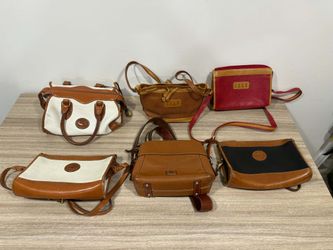 Lot of women bags