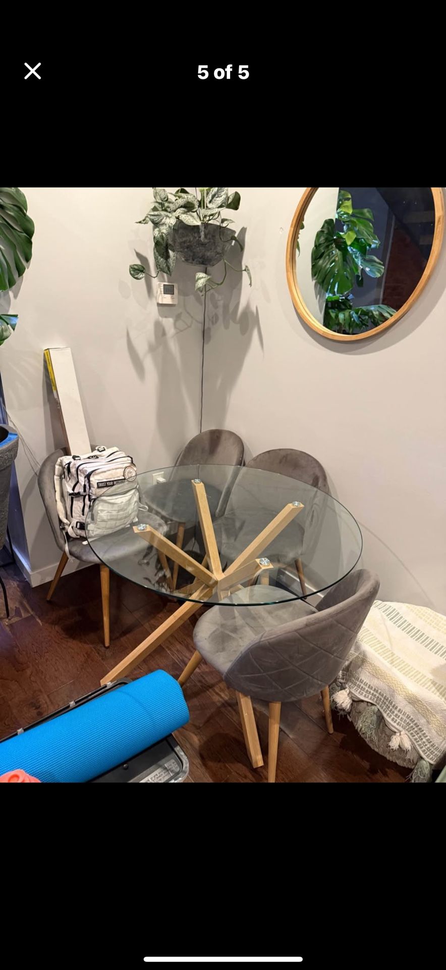 Modern Glass Dining Table + 4 Velvet Chairs